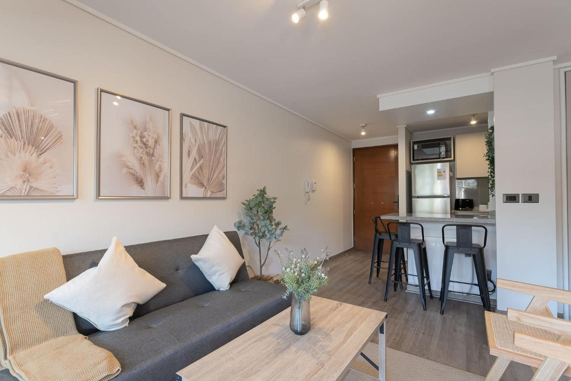 Experience The Unique Spirit Of Barrio Italia Apartment